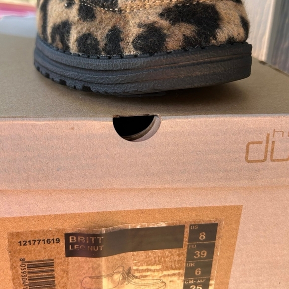 Hey Dude Leopard Shoes with Black Fur - Picture 3 of 3